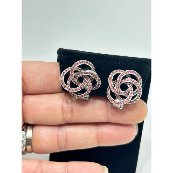 Signed KRAMER Clip On Earrings Silver Tone & Pink Rhinestones Love Knot Circles - Picture 3 of 8